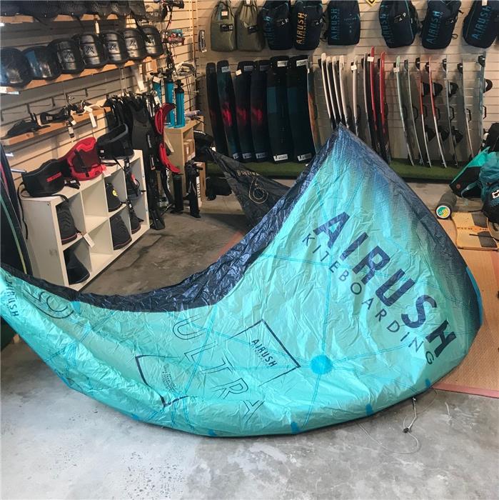 aile-kitesurf-airush-ultra-v3-9m-occasion-a