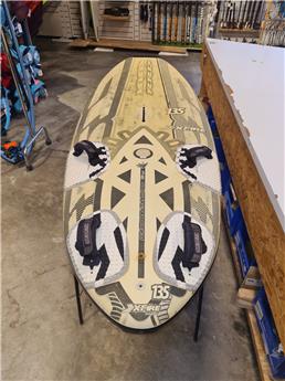 Planche Windsurf RRD X-Fire 135L 2011 Occasion C + Housse et aileron